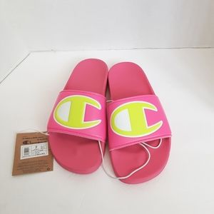 CHAMPION WOMEN'S IPO-R SLIP ON NEON PINK/OLYMPIC NEW